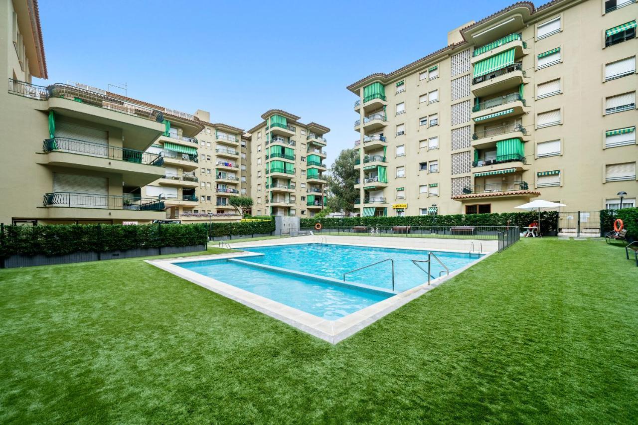 Hauzify I Apartament Estrella Platja d'Aro Esterno foto